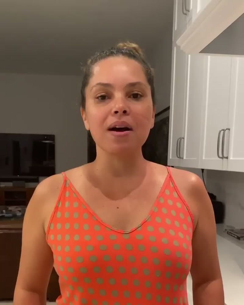 Brazilian Chicken with Rice (Arroz com Frango)